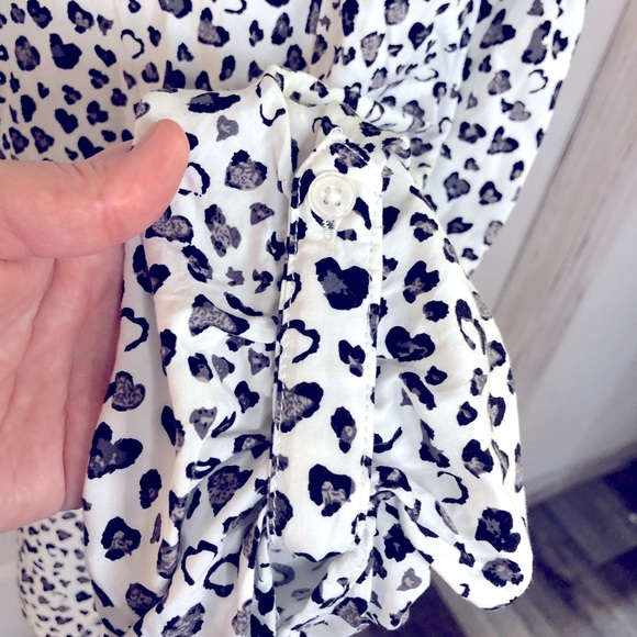 Carolina Belle black and white heart print long line loose blouse - Picture 4 of 7